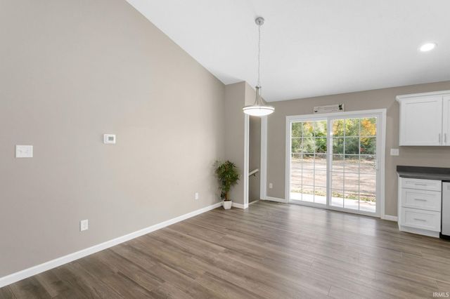 55562 Bittersweet Road, Mishawaka, IN 46545