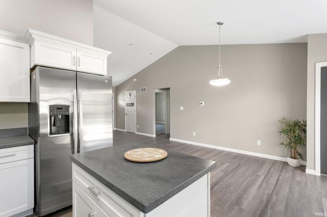 55562 Bittersweet Road, Mishawaka, IN 46545