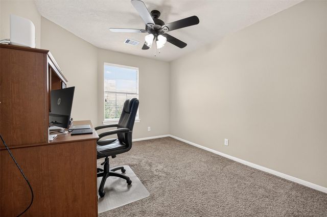 3011 Cambridge Meadows Lane, Dickinson, TX 77539