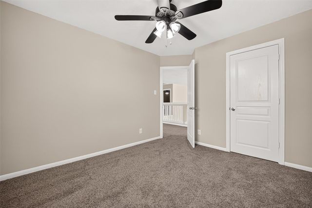 3011 Cambridge Meadows Lane, Dickinson, TX 77539