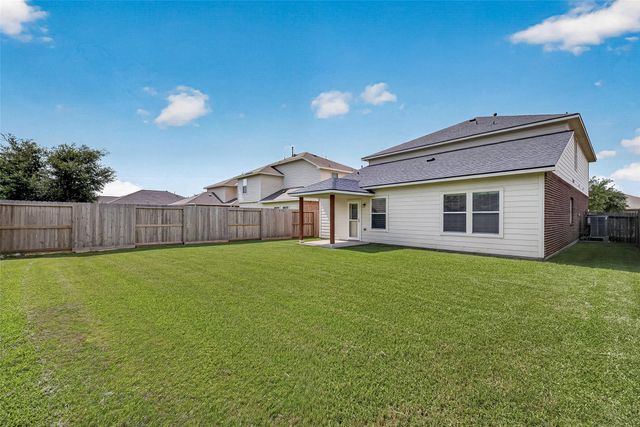 3011 Cambridge Meadows Lane, Dickinson, TX 77539