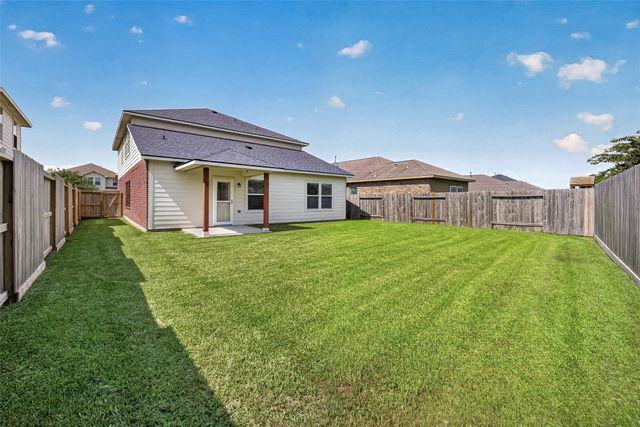 3011 Cambridge Meadows Lane, Dickinson, TX 77539