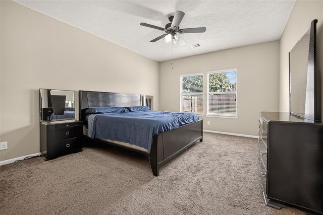 3011 Cambridge Meadows Lane, Dickinson, TX 77539