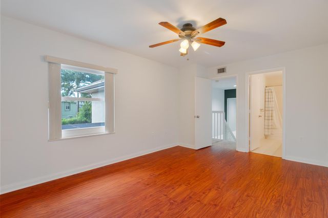 31 Clinton Court C, Royal Palm Beach, FL 33411