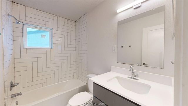 505 Boyett Street D1, College Station, TX 77840