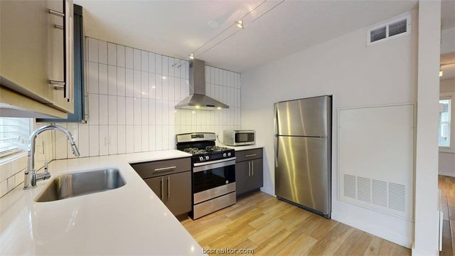 505 Boyett Street D1, College Station, TX 77840