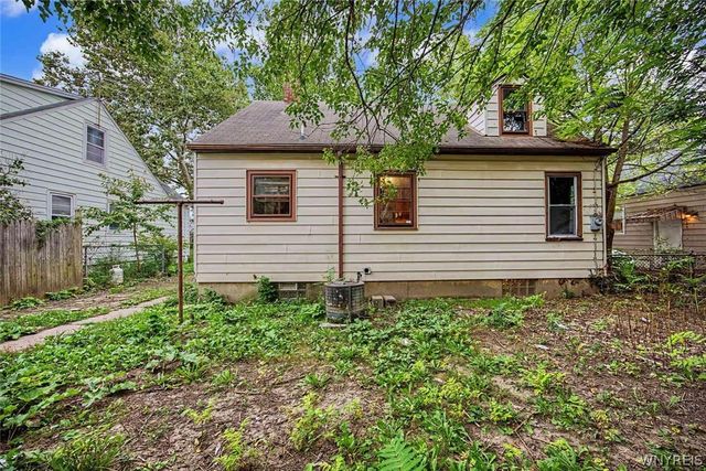 2718 Welch Avenue, Niagara Falls, NY 14303