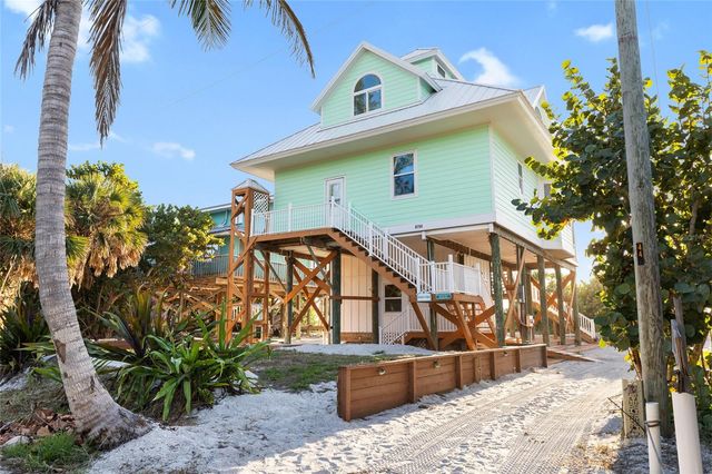 8798 GRAND AVENUE, Placida, FL 33946