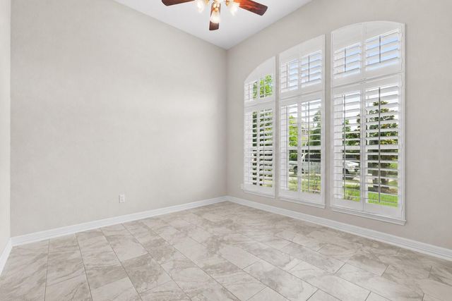 32019 Casa Linda Drive, Hockley, TX 77447