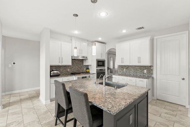32019 Casa Linda Drive, Hockley, TX 77447