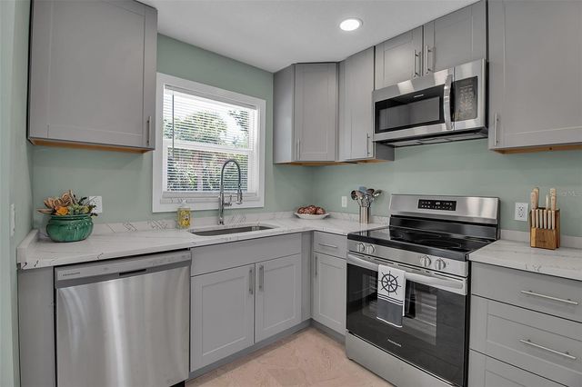 713 SAINT JUDES DRIVE S 2, Longboat Key, FL 34228