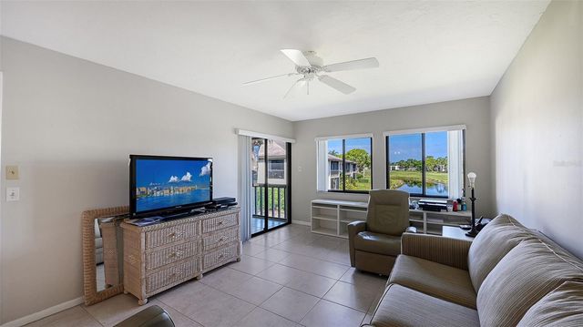 5207 WILLOW LINKS 34, Sarasota, FL 34235