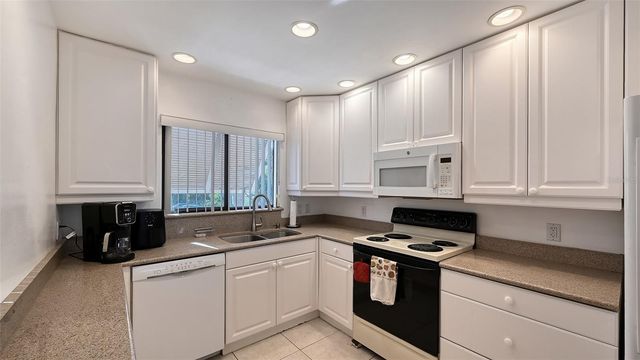 5207 WILLOW LINKS 34, Sarasota, FL 34235