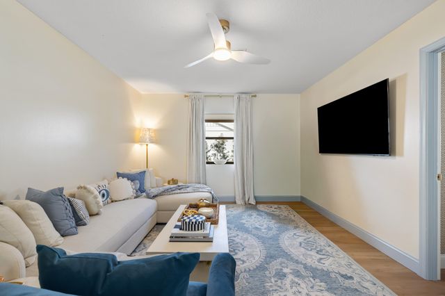 2512 SW 5th Street, Boynton Beach, FL 33435