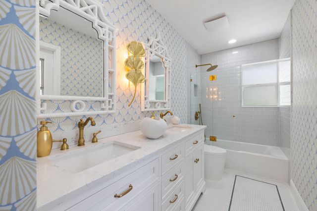 2512 SW 5th Street, Boynton Beach, FL 33435