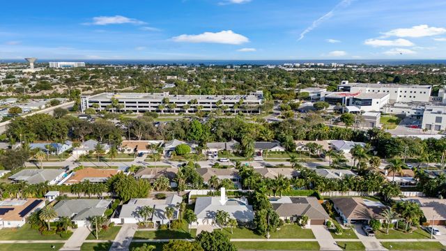 2512 SW 5th Street, Boynton Beach, FL 33435