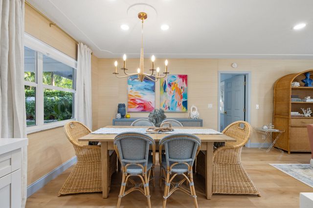 2512 SW 5th Street, Boynton Beach, FL 33435