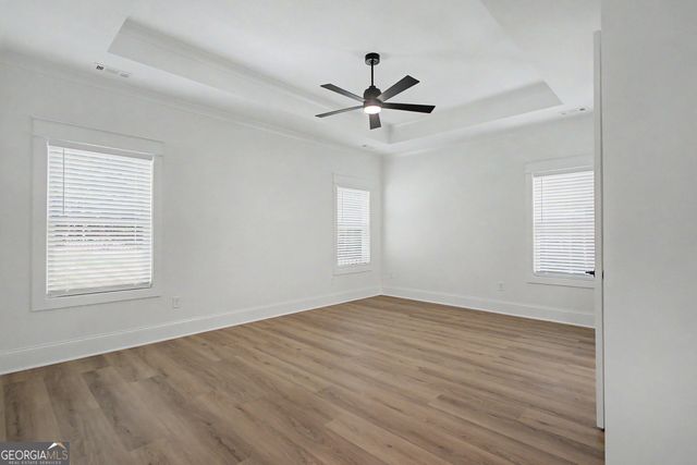 347 Crestwood Rd, Tyrone, GA 30290
