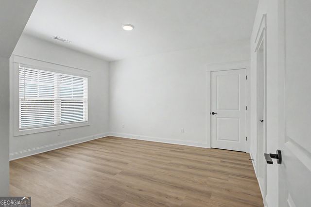 347 Crestwood Rd, Tyrone, GA 30290