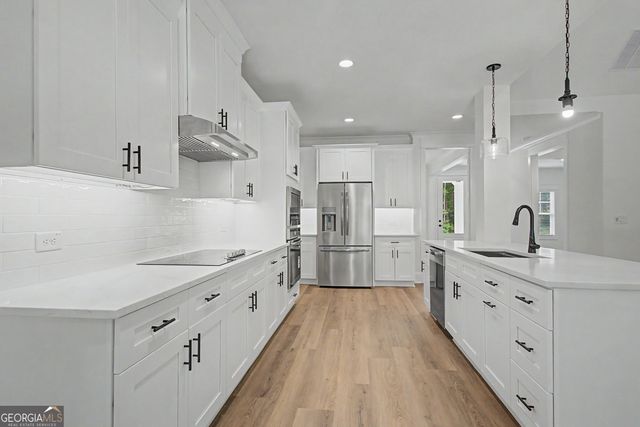 347 Crestwood Rd, Tyrone, GA 30290