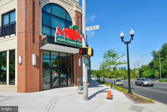 2799 WASHINGTON BLVD, Arlington, VA 22201
