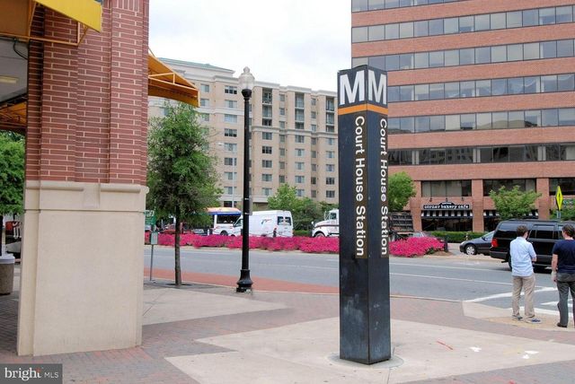 2799 WASHINGTON BLVD, Arlington, VA 22201
