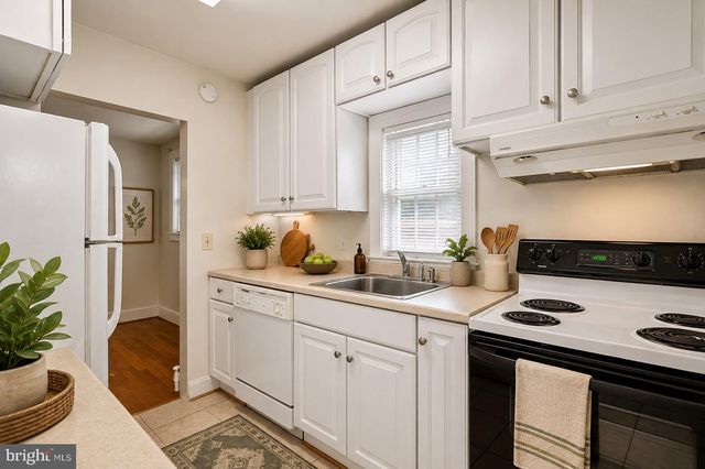 2799 WASHINGTON BLVD, Arlington, VA 22201