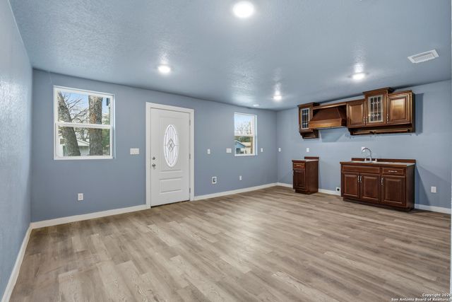 3528 S Laredo, San Antonio, TX 78207