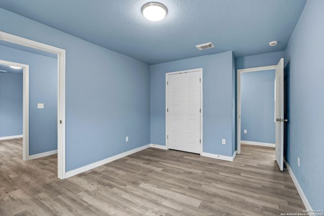 3528 S Laredo, San Antonio, TX 78207