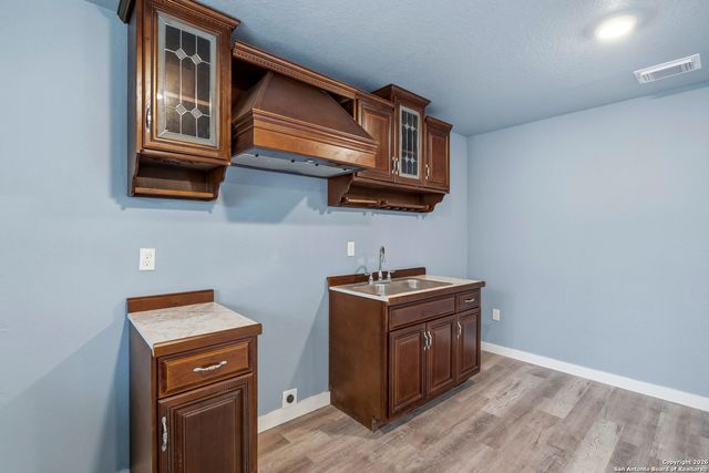 3528 S Laredo, San Antonio, TX 78207