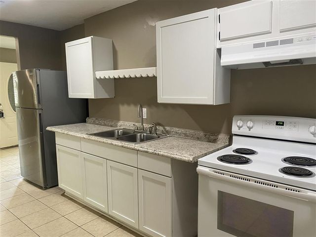 3413 Coolidge Street, Lake Charles, LA 70607