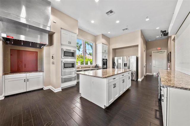 13785 TOMARO STREET, Venice, FL 34293