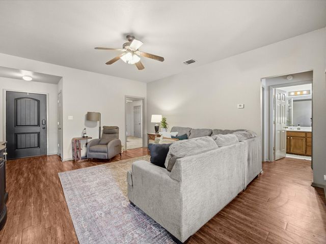 126 Black Forest Drive, Weatherford, TX 76086