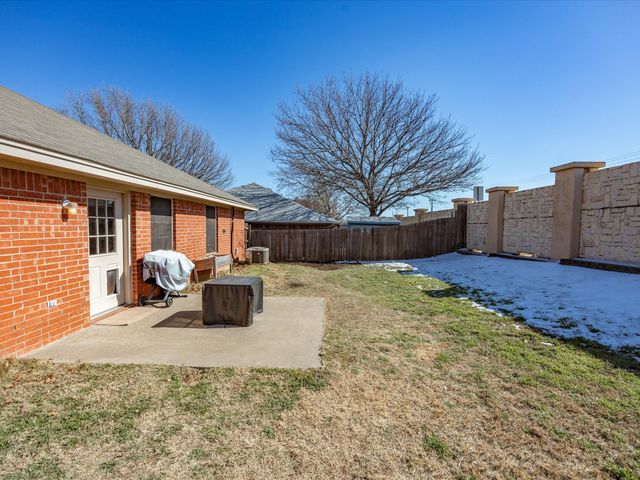 126 Black Forest Drive, Weatherford, TX 76086