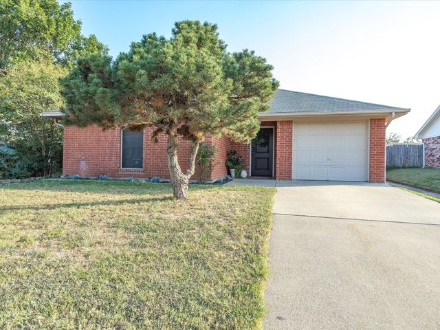 126 Black Forest Drive, Weatherford, TX 76086