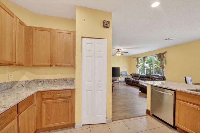 876 Gazetta Way, West Palm Beach, FL 33413