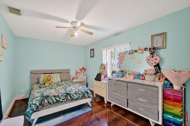 876 Gazetta Way, West Palm Beach, FL 33413