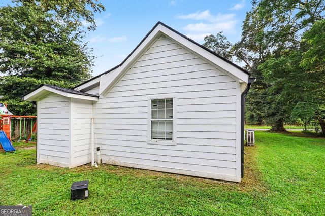 104 Sargent Kennon Street, Newnan, GA 30263