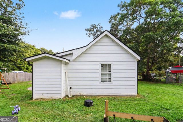 104 Sargent Kennon Street, Newnan, GA 30263