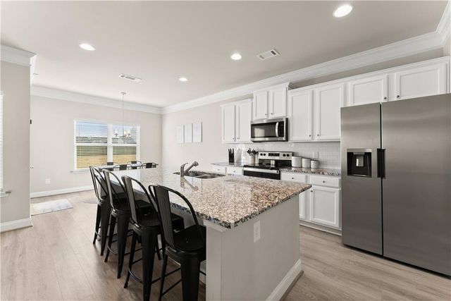 1230 Homeward Trail, Hoschton, GA 30548