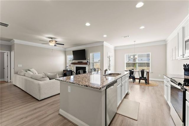 1230 Homeward Trail, Hoschton, GA 30548