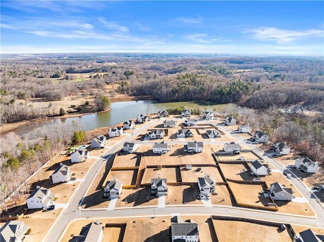 1230 Homeward Trail, Hoschton, GA 30548