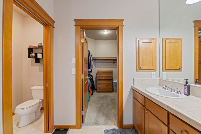 3864 Crystal Springs Drive, Medford, OR 97504