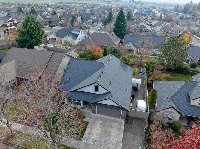 3864 Crystal Springs Drive, Medford, OR 97504