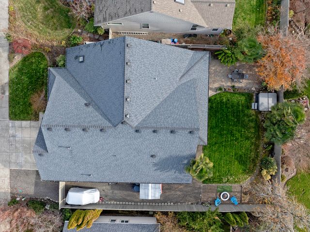 3864 Crystal Springs Drive, Medford, OR 97504