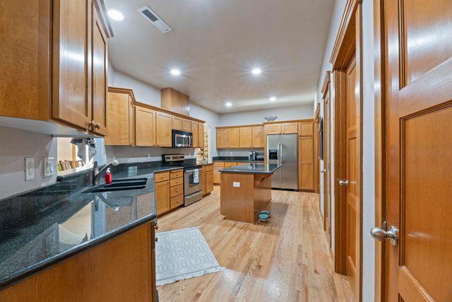 3864 Crystal Springs Drive, Medford, OR 97504