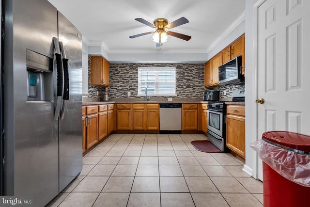 46 LOUISE LN, Trenton, NJ 08618