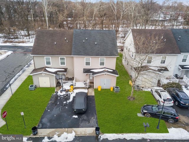 46 LOUISE LN, Trenton, NJ 08618