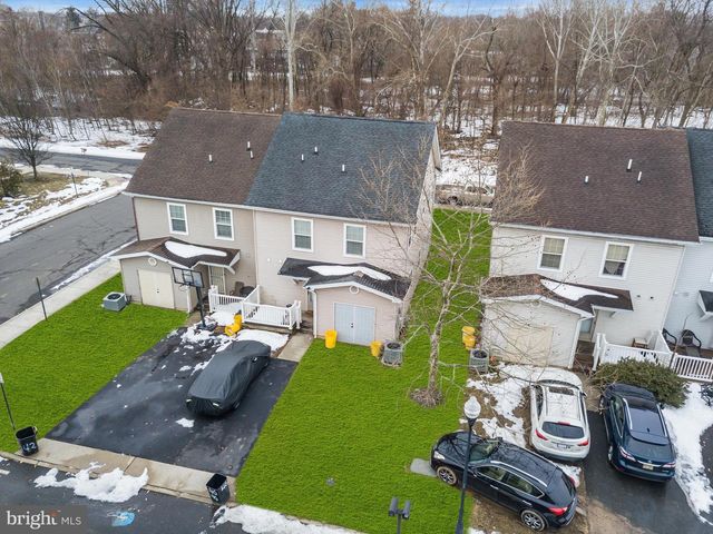 46 LOUISE LN, Trenton, NJ 08618