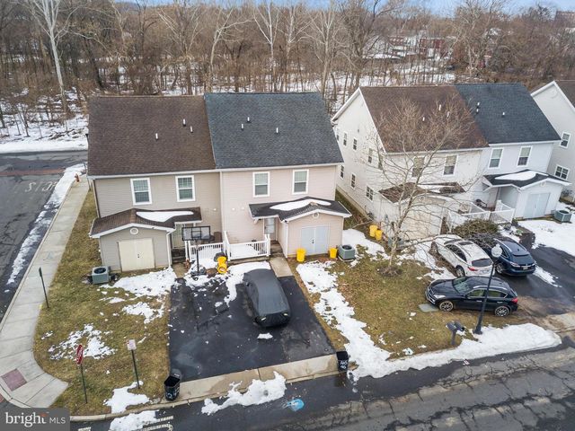 46 LOUISE LN, Trenton, NJ 08618
